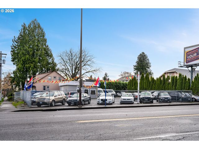 7062 Ne M L KING Blvd, Portland, OR 97211