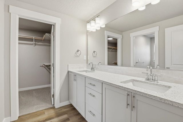 5316 N Sun Beam Ln, Spokane, WA 99217