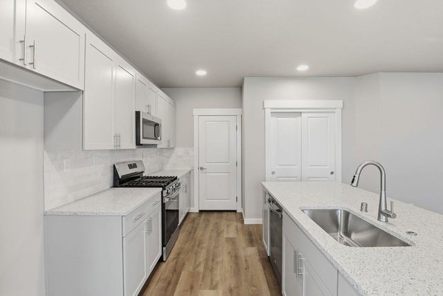 5316 N Sun Beam Ln, Spokane, WA 99217