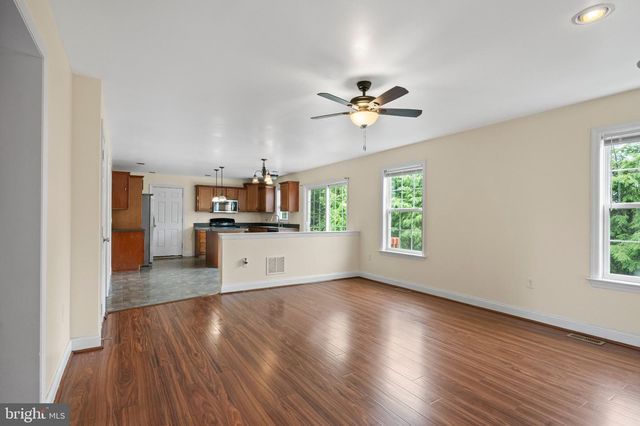 7777 MANADA CREEK DR, Harrisburg, PA 17112