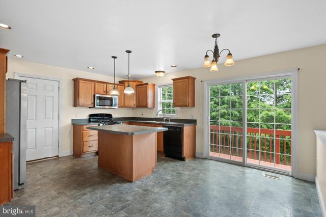 7777 MANADA CREEK DR, Harrisburg, PA 17112