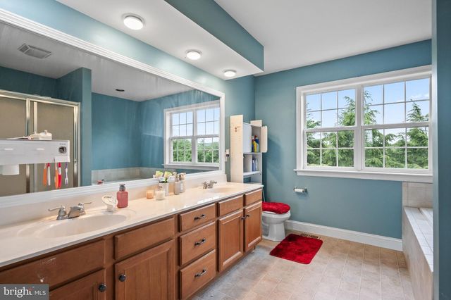 7777 MANADA CREEK DR, Harrisburg, PA 17112