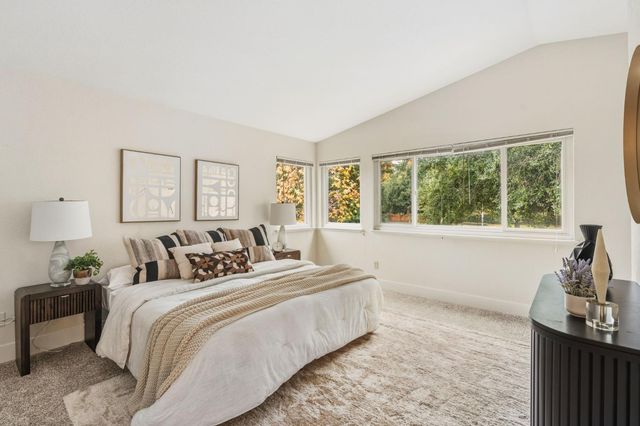 8945 Laguna Place Way, Elk Grove, CA 95758