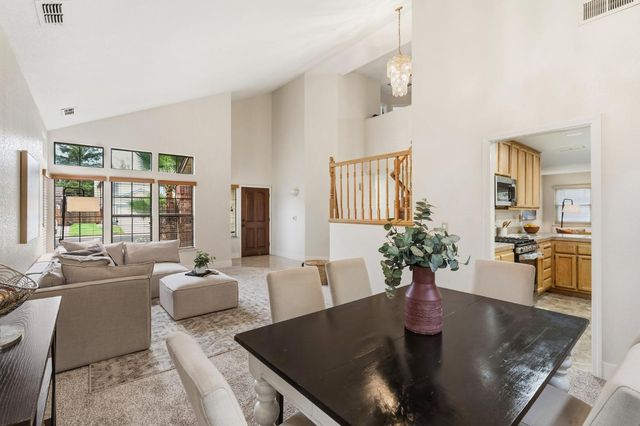 8945 Laguna Place Way, Elk Grove, CA 95758