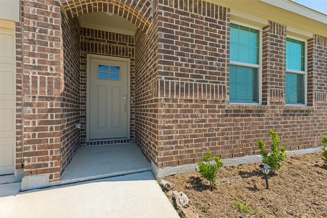 1237 Almond Road, Azle, TX 76020