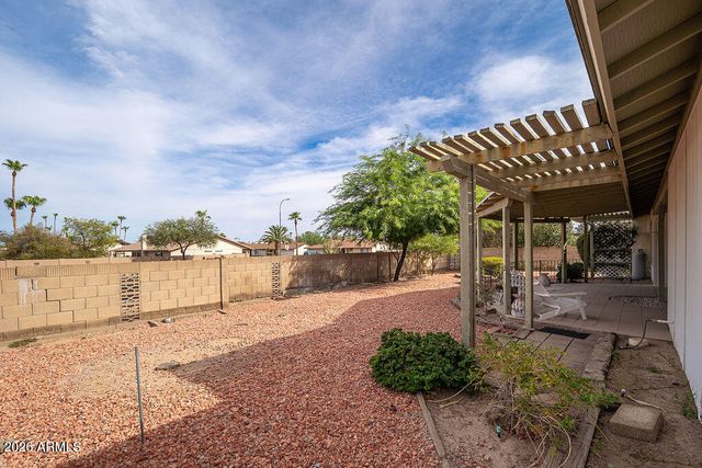 11445 S IROQUOIS Drive, Phoenix, AZ 85044
