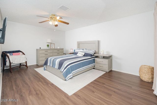 11445 S IROQUOIS Drive, Phoenix, AZ 85044