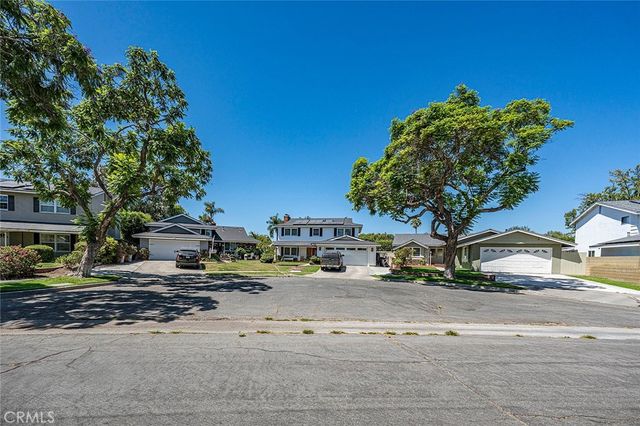 7820 E Ritchie Street, Long Beach, CA 90808