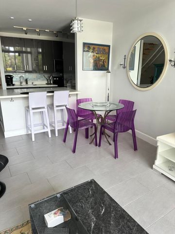 3589 S Ocean Boulevard 37, South Palm Beach, FL 33480