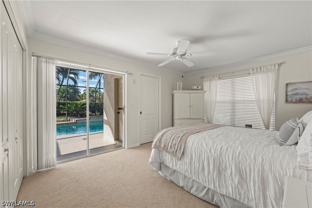 1015 Tivoli LN, Naples, FL 34104
