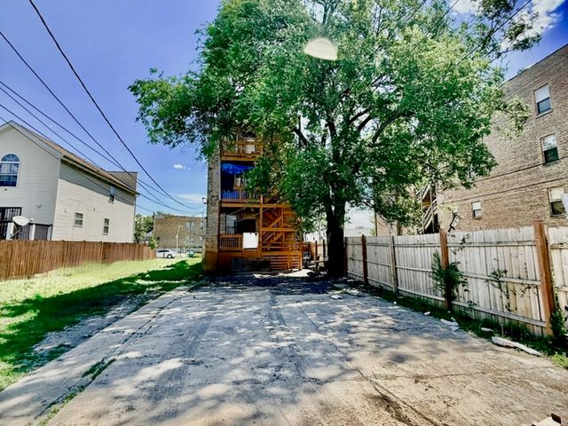 1140 S Keeler Avenue, Chicago, IL 60624