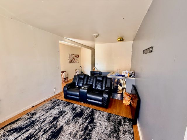 1140 S Keeler Avenue, Chicago, IL 60624