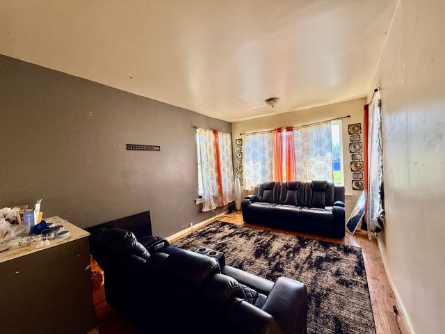 1140 S Keeler Avenue, Chicago, IL 60624