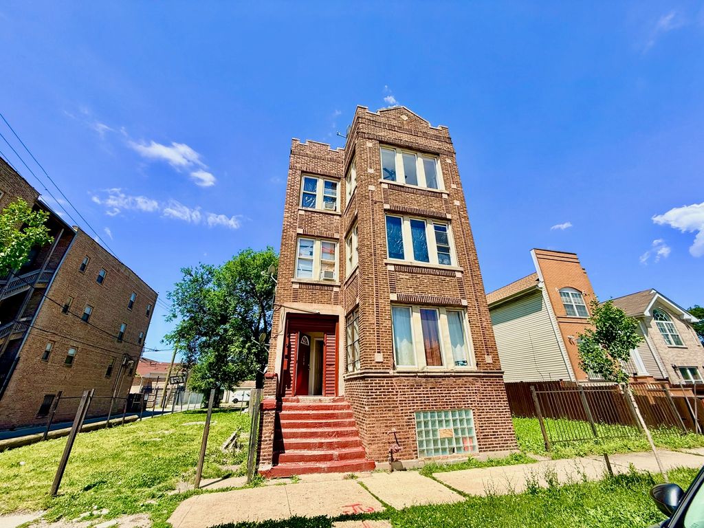 1140 S Keeler Avenue, Chicago, IL 60624