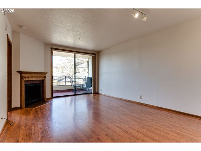 606 WIMBLEDON Ct, Eugene, OR 97401