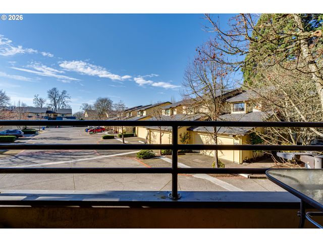 606 WIMBLEDON Ct, Eugene, OR 97401