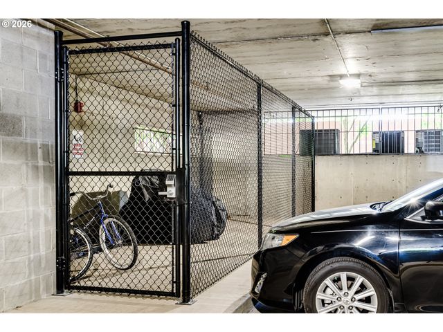 606 WIMBLEDON Ct, Eugene, OR 97401