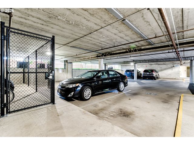 606 WIMBLEDON Ct, Eugene, OR 97401