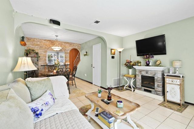 10158 Carefree Drive, Santee, CA 92071