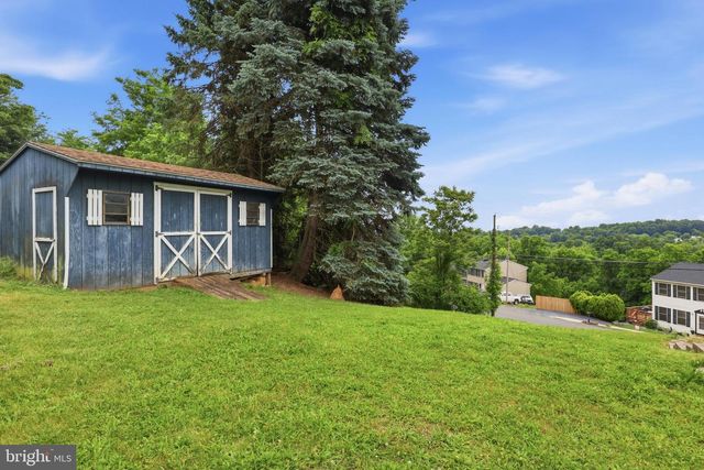 30 HILL DR, York Haven, PA 17370