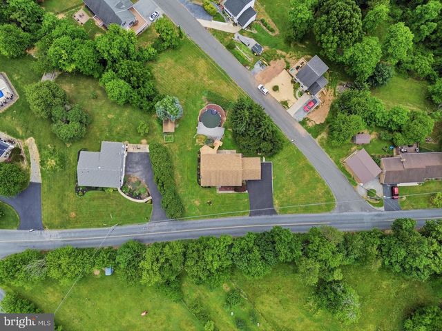 30 HILL DR, York Haven, PA 17370