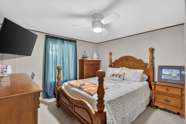 21 Lincoln Lake Rd, Kelso, TN 37348