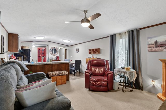 21 Lincoln Lake Rd, Kelso, TN 37348