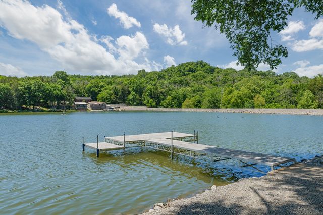 21 Lincoln Lake Rd, Kelso, TN 37348