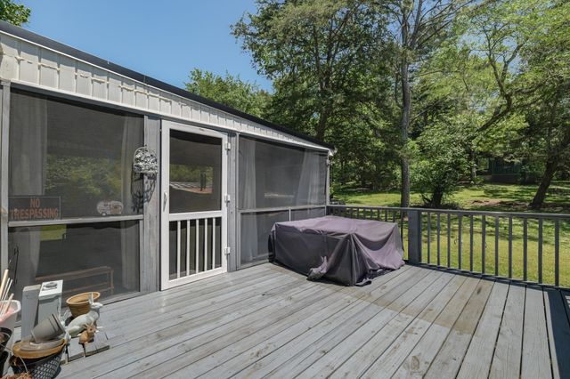21 Lincoln Lake Rd, Kelso, TN 37348
