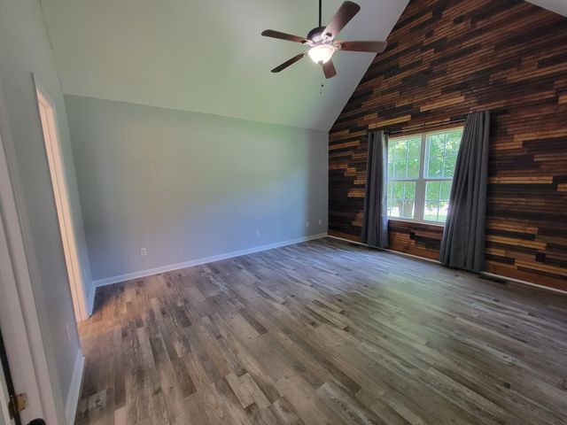 696 Thomas Avenue, Chickamauga, GA 30707