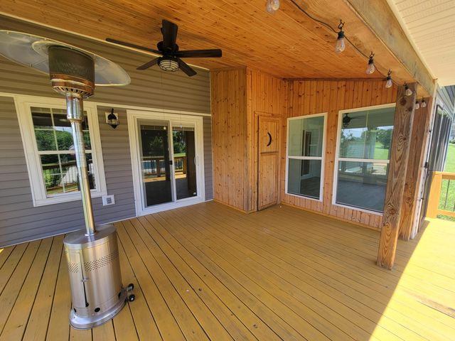 696 Thomas Avenue, Chickamauga, GA 30707