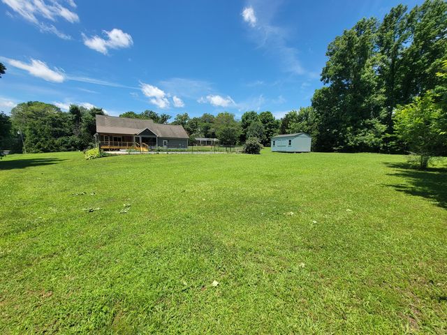 696 Thomas Avenue, Chickamauga, GA 30707