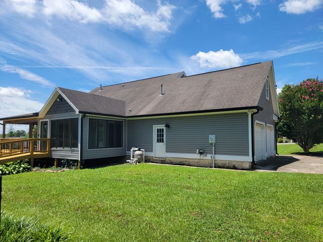 696 Thomas Avenue, Chickamauga, GA 30707