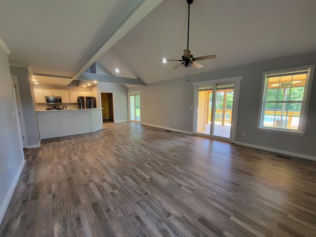 696 Thomas Avenue, Chickamauga, GA 30707