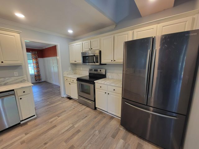 696 Thomas Avenue, Chickamauga, GA 30707