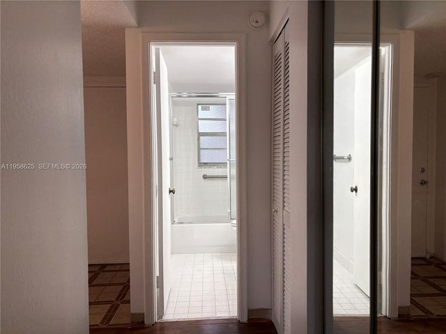 7777 SW 86th St F1-210, Miami, FL 33143