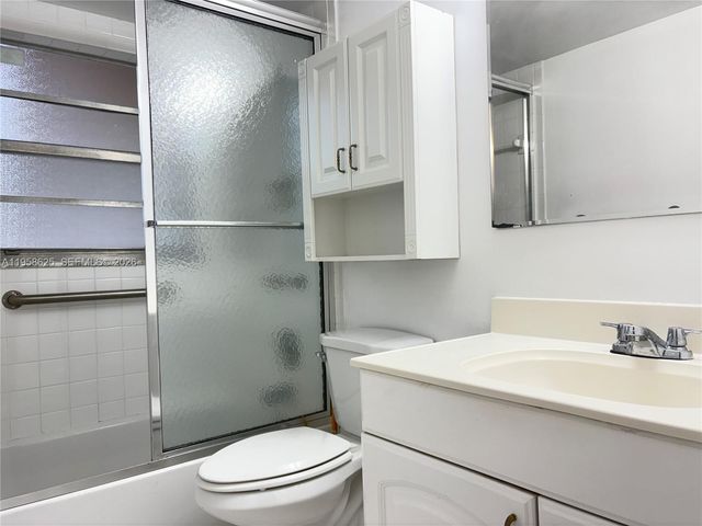 7777 SW 86th St F1-210, Miami, FL 33143