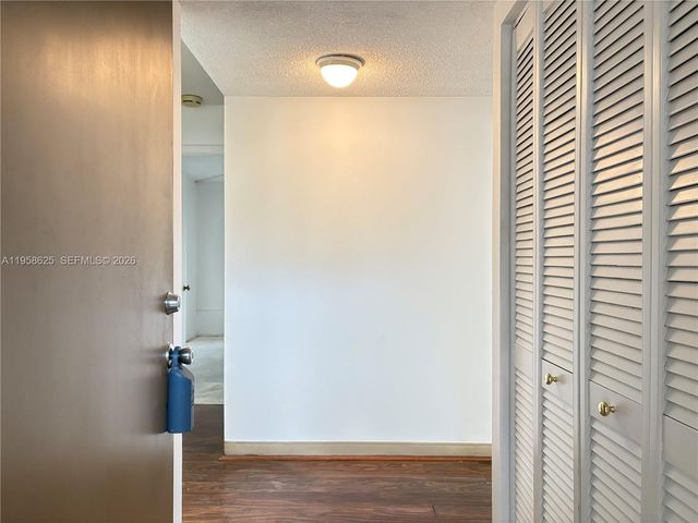 7777 SW 86th St F1-210, Miami, FL 33143