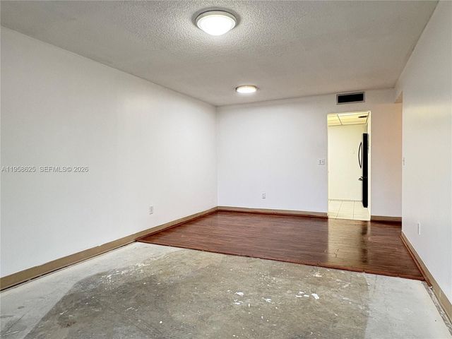 7777 SW 86th St F1-210, Miami, FL 33143