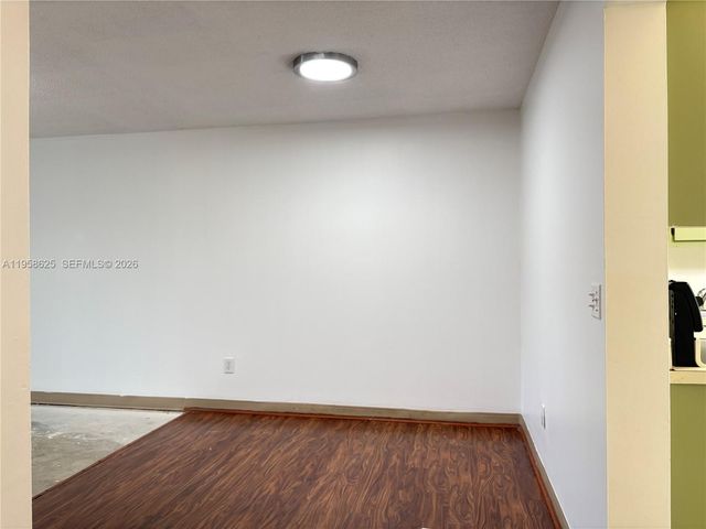 7777 SW 86th St F1-210, Miami, FL 33143