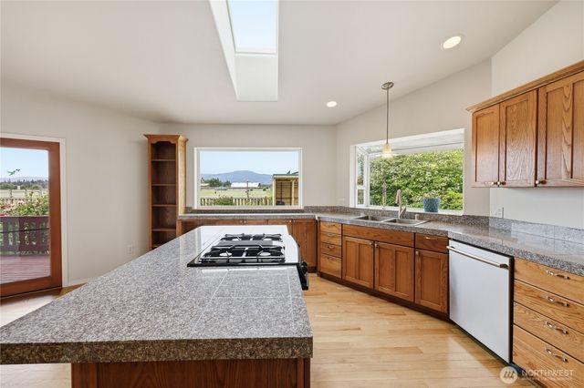 73 Haywire Lane, Sequim, WA 98382