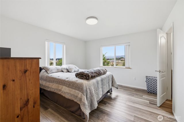 73 Haywire Lane, Sequim, WA 98382