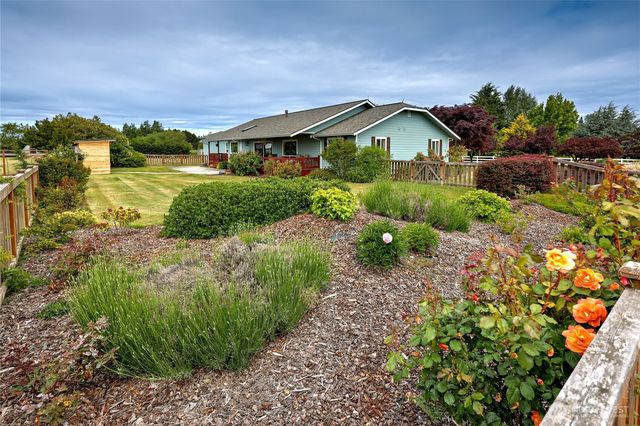 73 Haywire Lane, Sequim, WA 98382