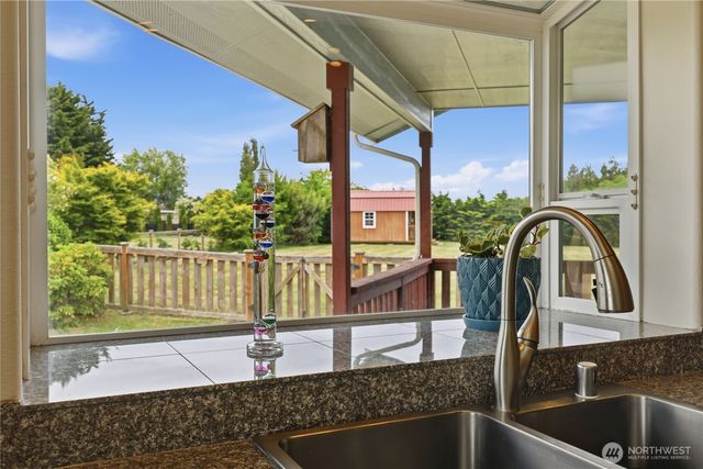73 Haywire Lane, Sequim, WA 98382