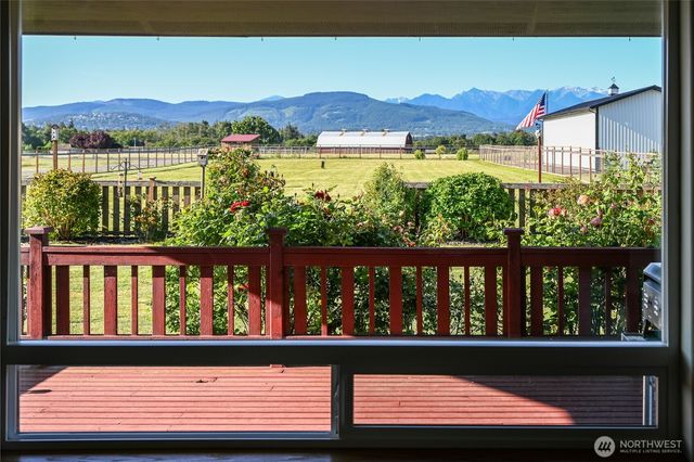 73 Haywire Lane, Sequim, WA 98382