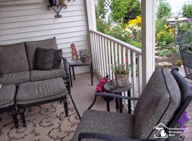 3457 Woodside Drive, Dearborn, MI 48124