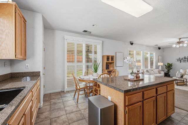 59 Glen Canyon Ct, Pittsburg, CA 94565
