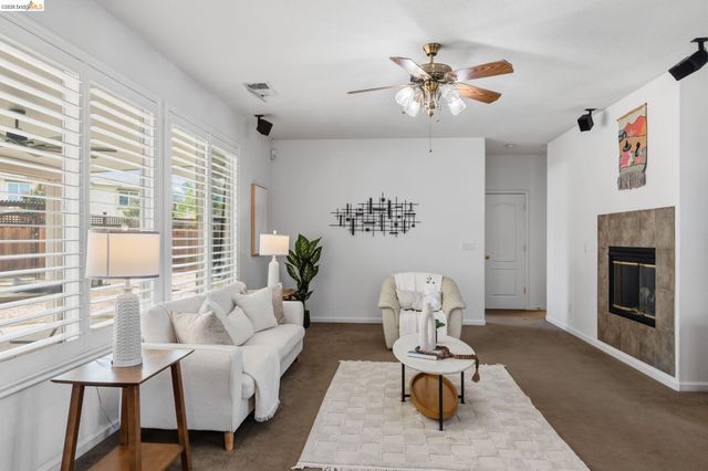 59 Glen Canyon Ct, Pittsburg, CA 94565