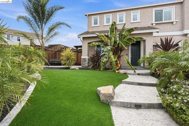 59 Glen Canyon Ct, Pittsburg, CA 94565