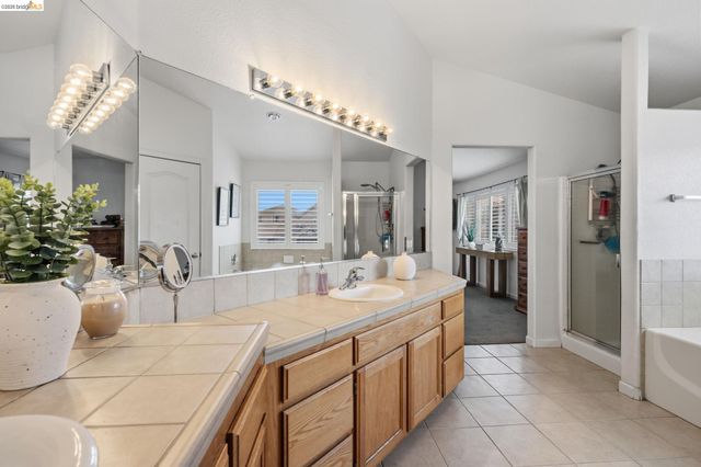 59 Glen Canyon Ct, Pittsburg, CA 94565